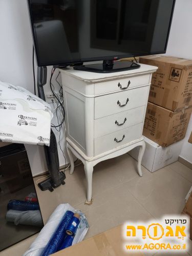 שידת מגירות