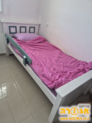 מיטת ילדים חבר