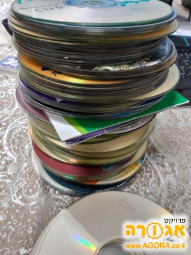 דיסקים של שירים חסידיים