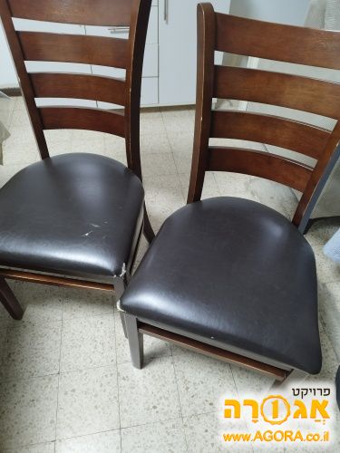 כיסאות לפינת אוכל