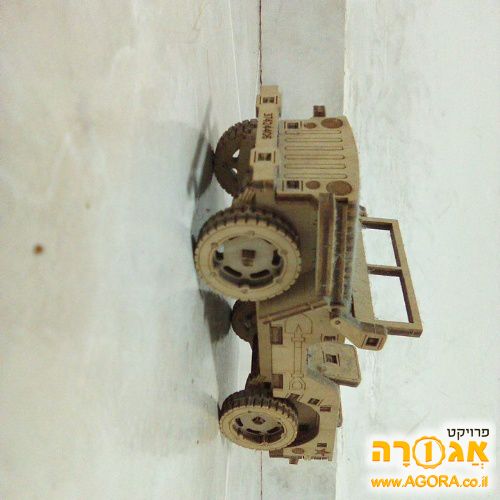 מכונית מעץ