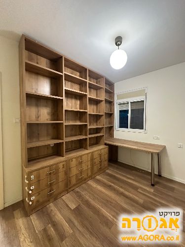 ארון קיר