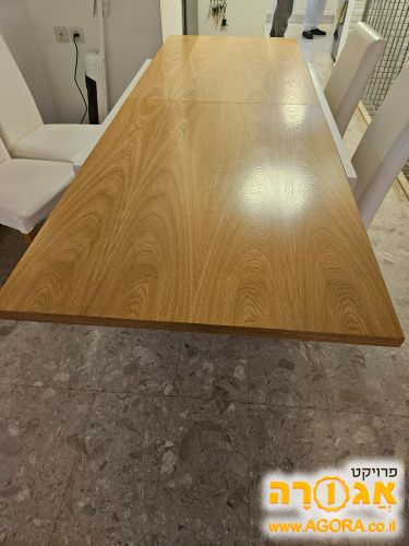 שולחן פינת אוכל נפתח