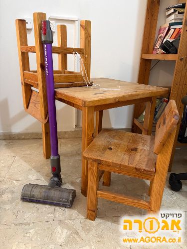 שלחן עץ לילדים