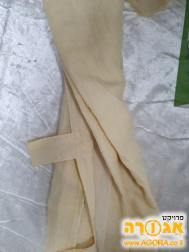 זוג וילונות צהוב בהיר שקוף
