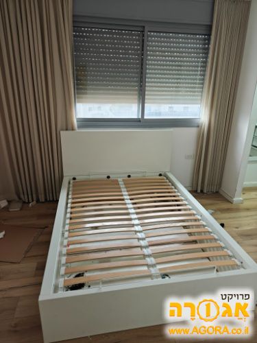 מיטה זוגית