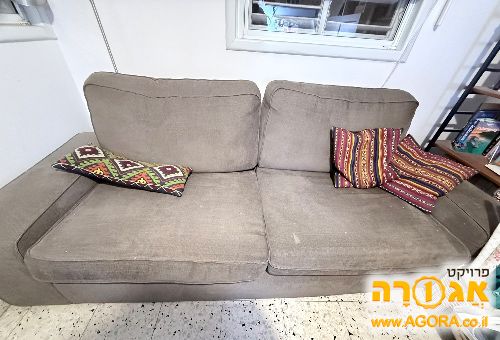 ספה תלת מושבית של איקאה