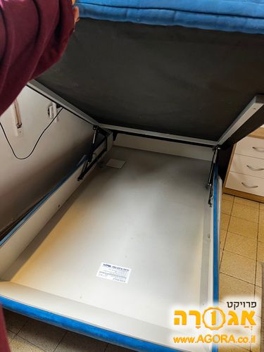 מיטה וחצי מעולה אורטופדית