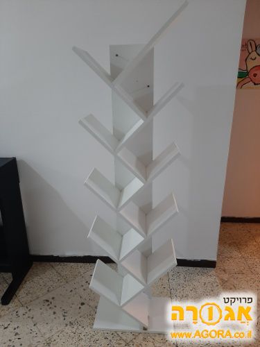 מדפים לספרים