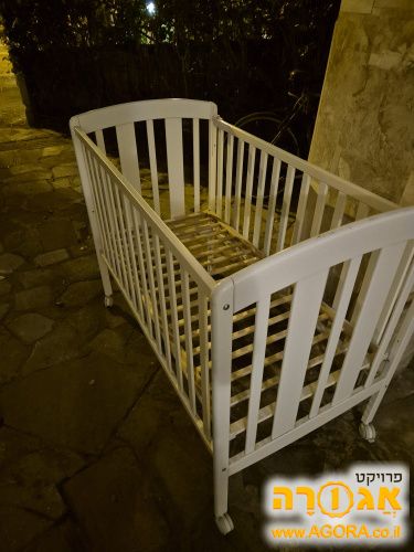מיטת תינוק