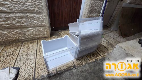 מגירות למקפיא DeLonghi