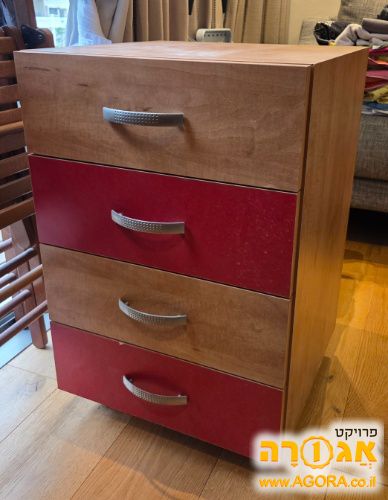 שידת מגירות קומפקטית