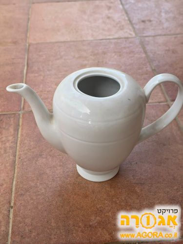 קומקום חרסינה