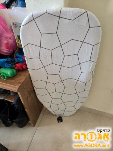 קרש גיהוץ מאיקאה- כחדש