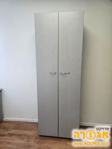 ארונות פורמייקה אפורים