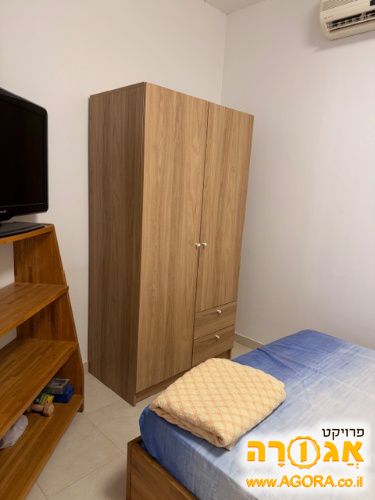 ארון בגדים