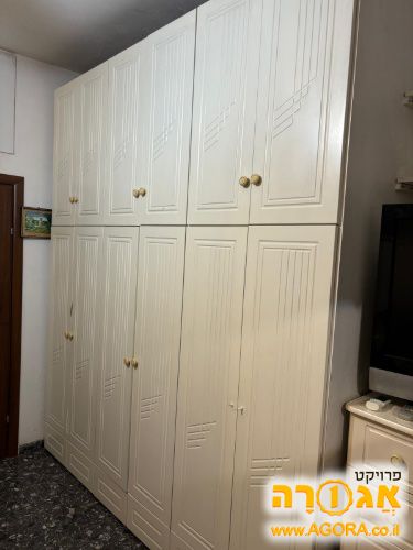 ארון קיר 6 דלתות
