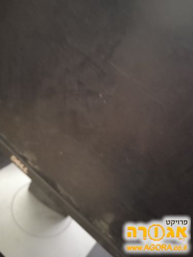 מסך מחשב דורש תיקון