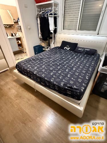 מיטה זוגית