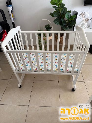 עריסת תינוק
