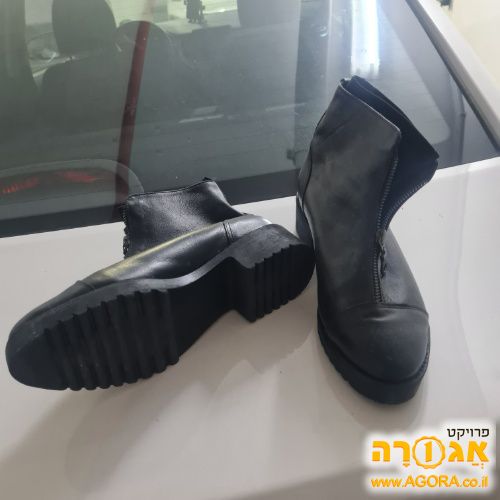 נעלי נשים שחורות גבוהות מידה 38