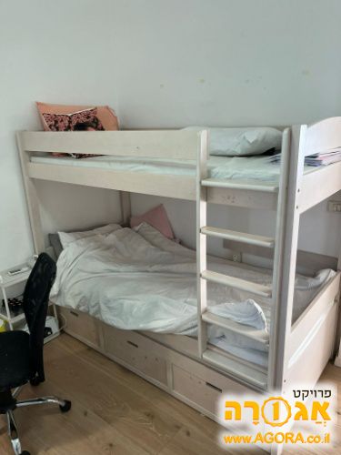 מיטת קומותיים