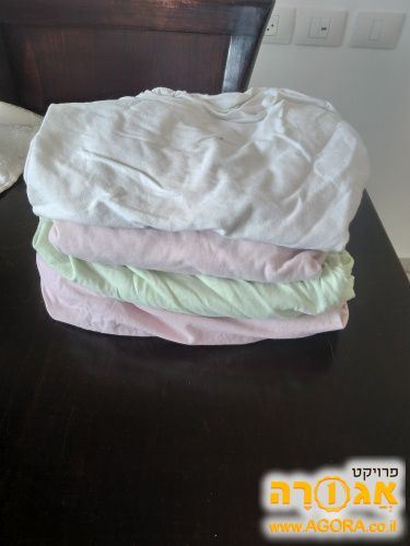 סדין לעריסה ומיטת תינוק