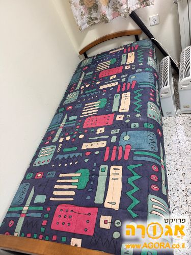 מיטת יחיד נפתחת