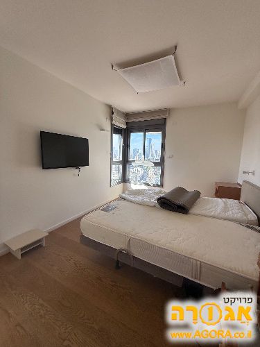 מיטת הולנדייה חשמלית מתכווננת ללא מזרון