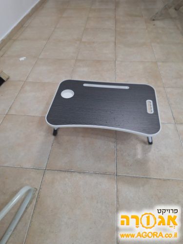 מגש מיטה