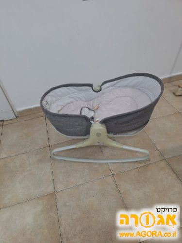 נדנדה לתינוק