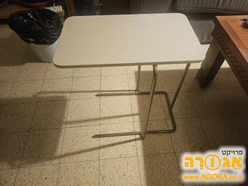 שולחן צד