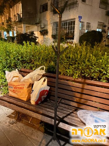 מתלה מעילים