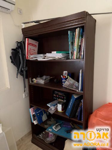 ארון ספרים