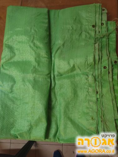 בד ירוק לגדר חצר