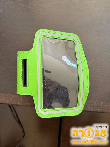 מחזיק פלאפון על היד