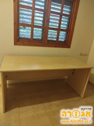 שולחן כתיבה