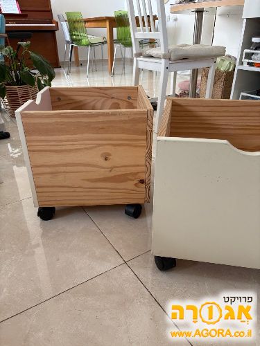 קוביות אחסון מעץ
