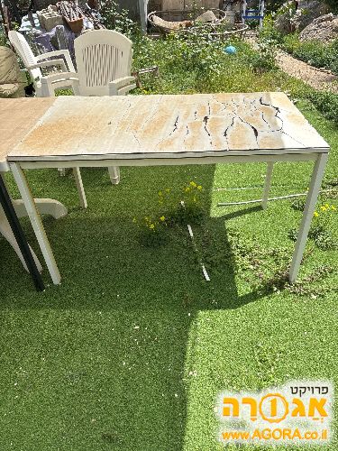 שולחן