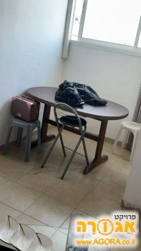 שולחן
