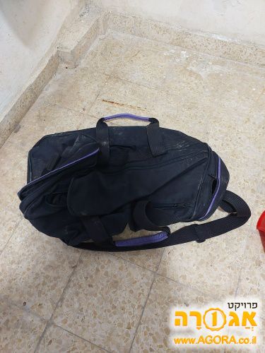 תיק ספורט בצבע שחור
