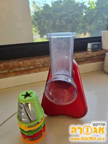 מעבד מזון חשמלי קטן