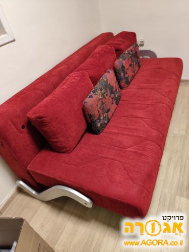ספה נפתחת למיטה זוגית + ארגז מצעים