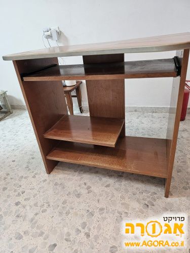שולחן מחשב מקצועי