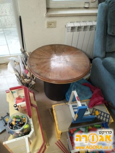 שולחן צד קטן