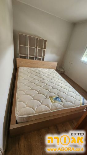 מיטה עם מזרן של איקאה 1.60 על 2.00