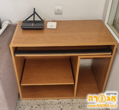 שולחן מחשב