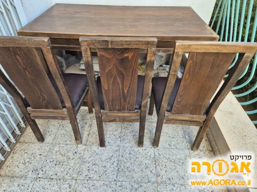 שולחן ו3 כיסאות
