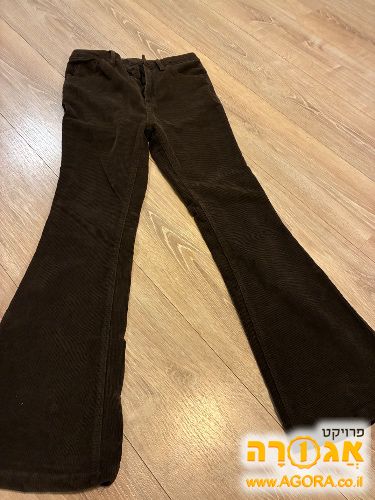 מכנס קורדירויד בצבע חום הכי אופנתי
