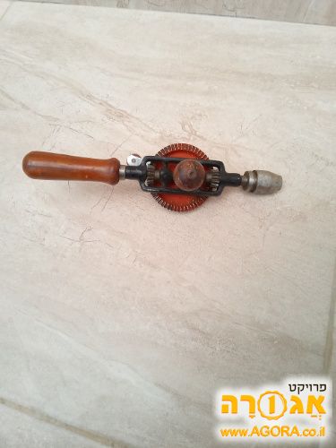 מקדחה ידנית